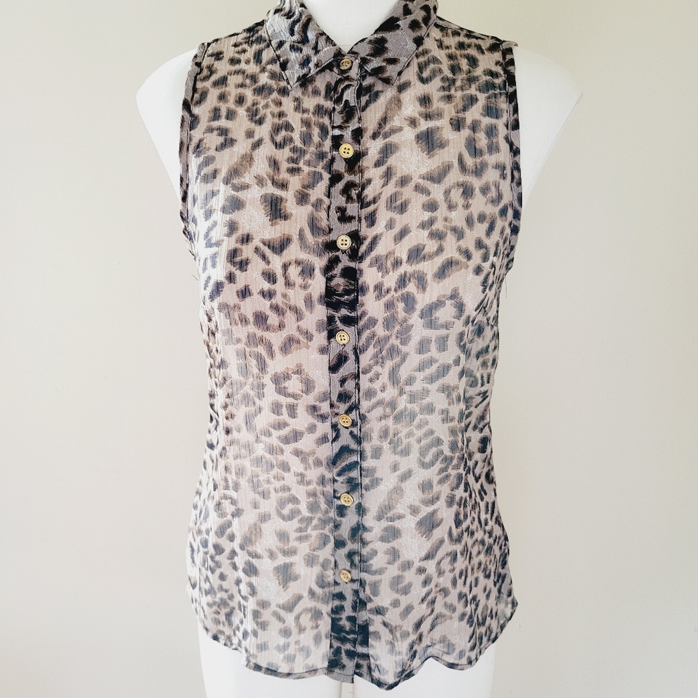 Dizzy Lizzy sheer leopard button down size small